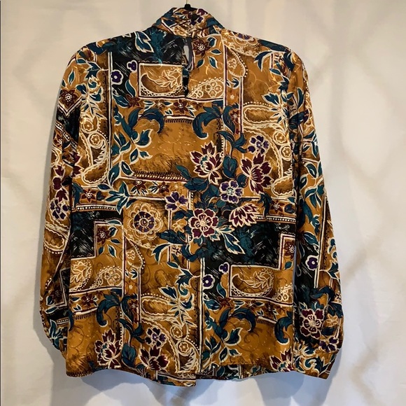 90’s Vintage Floral Blouse - Picture 2 of 5